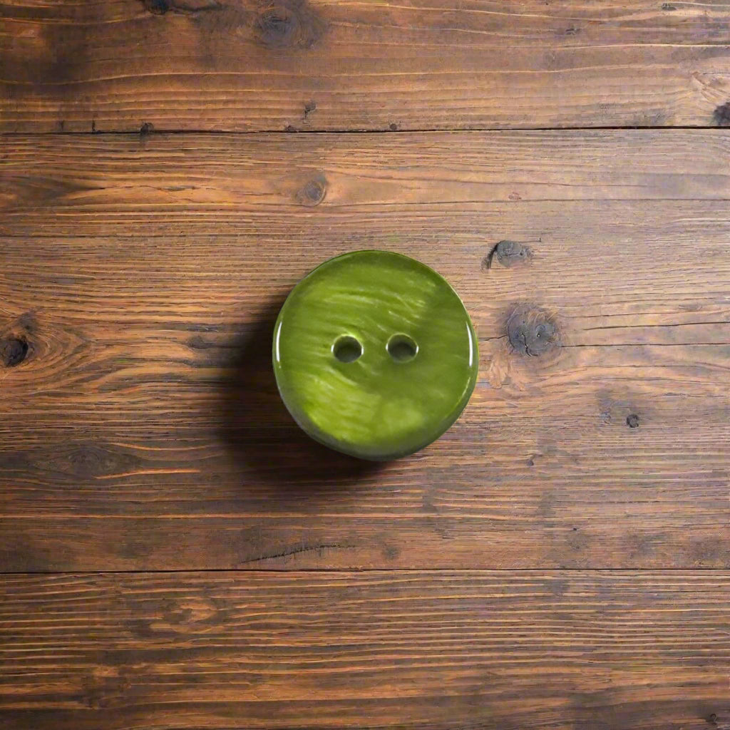 Perlemorsknappar - färgade 15mm