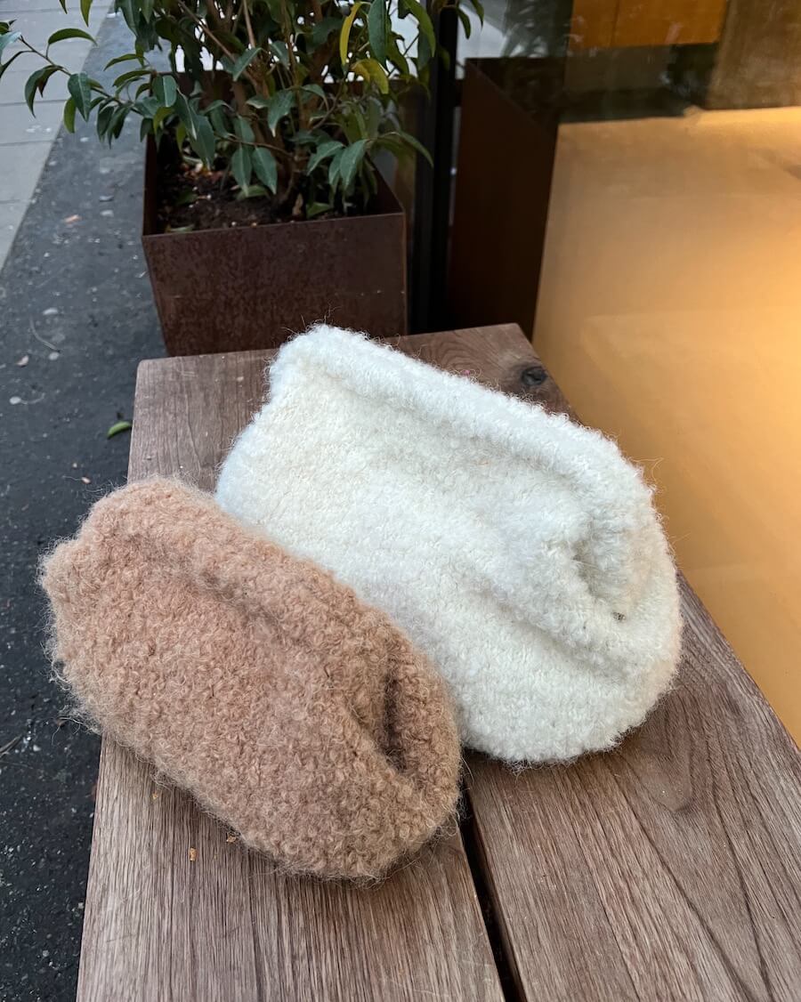 Petite Knit: Teddy Clutch