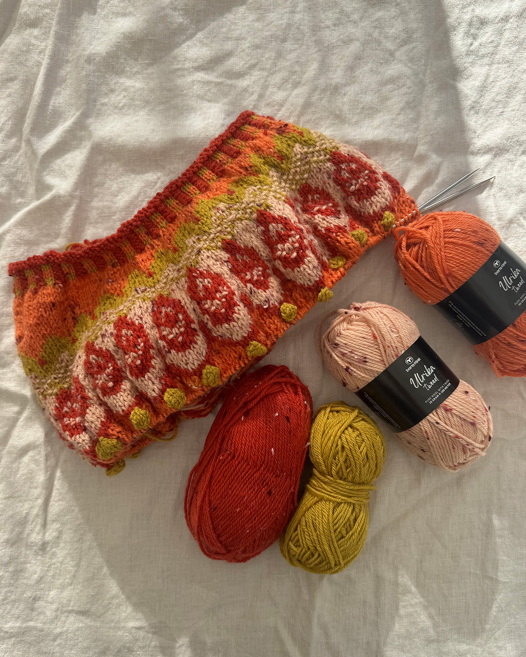 STICKPAKET: Pretty Christmas Sweater - Anna Bauer x Svarta Fåret