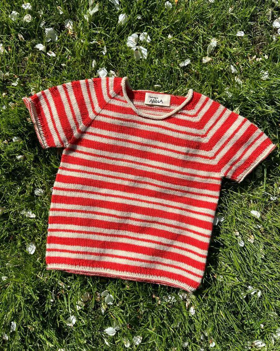 Stickpaket - Petite Knit: Amélie Tee Jr (merino)