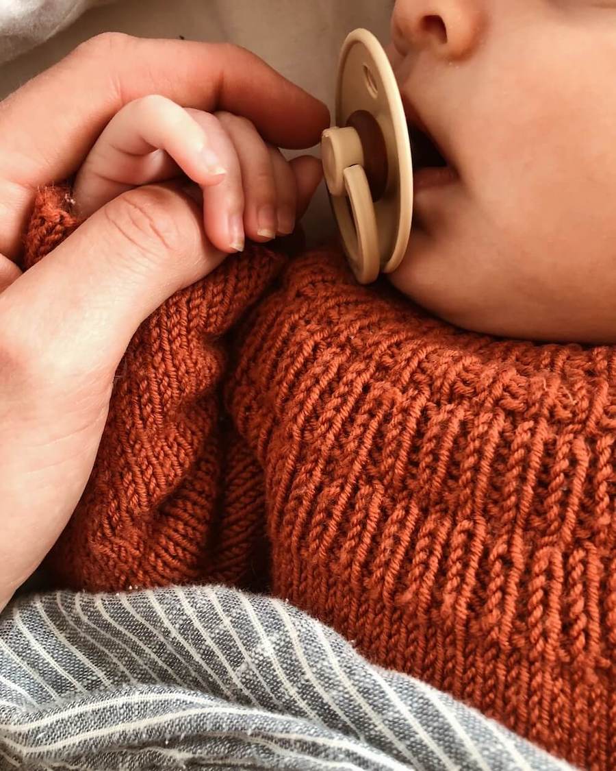 Stickpaket - Petite Knit: Ankers Bluse (Barn)