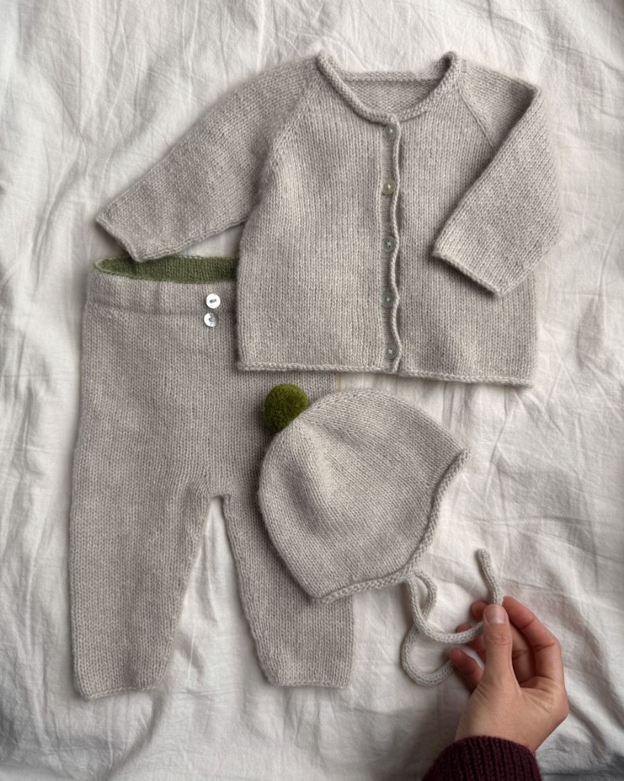 Stickpaket - Petite Knit: Cleo Baby Set MERINO