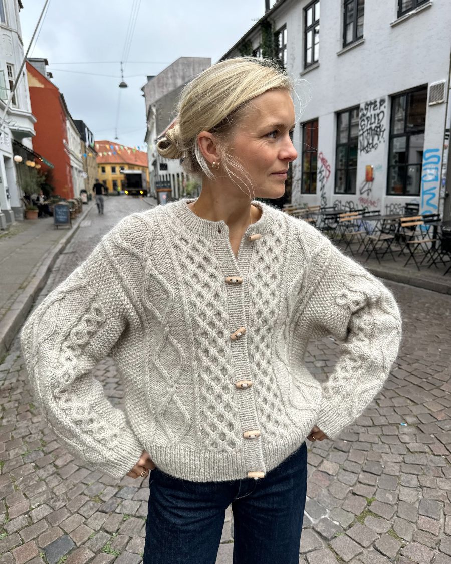 Stickpaket - Petite Knit: Dagmar Jacket
