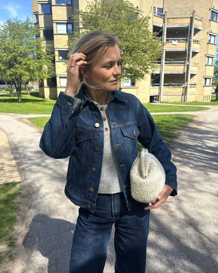 Petite Knit: Teddy Clutch